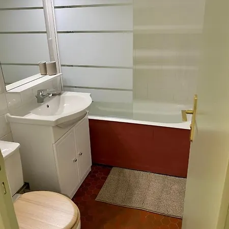 Charming And Bright Studio Near The Old Port 아파트