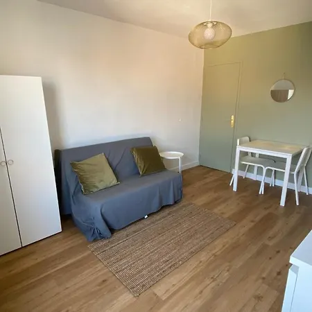 Charming And Bright Studio Near The Old Port 라로셸
